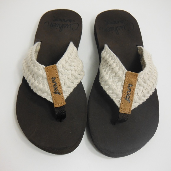 Reef Shoes - NWOT Reef Womans Flip Flops - Size 6